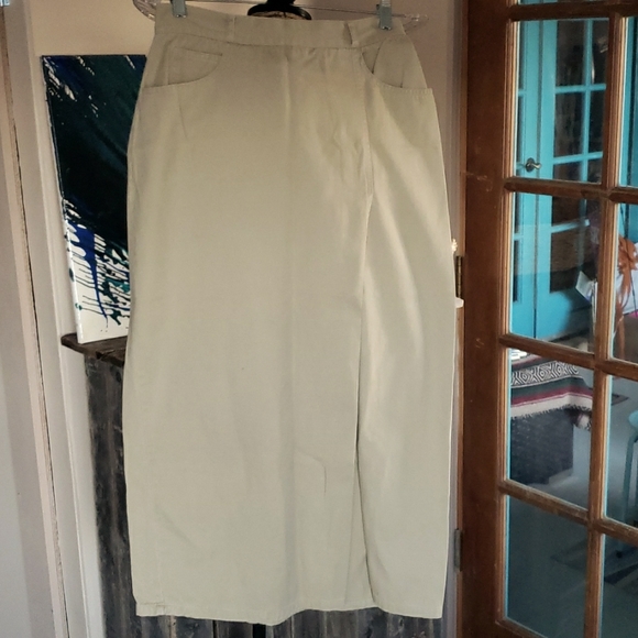 MIDI Tan Moda International skirt with high slit, size 12, runs small. Like new - Picture 1 of 8
